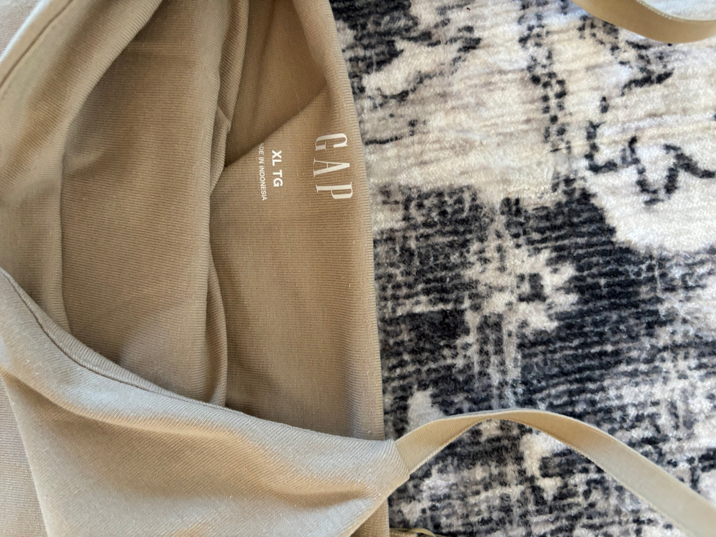 Gap Compact Jersey Bodysuit in Beige | XL (N78N19)