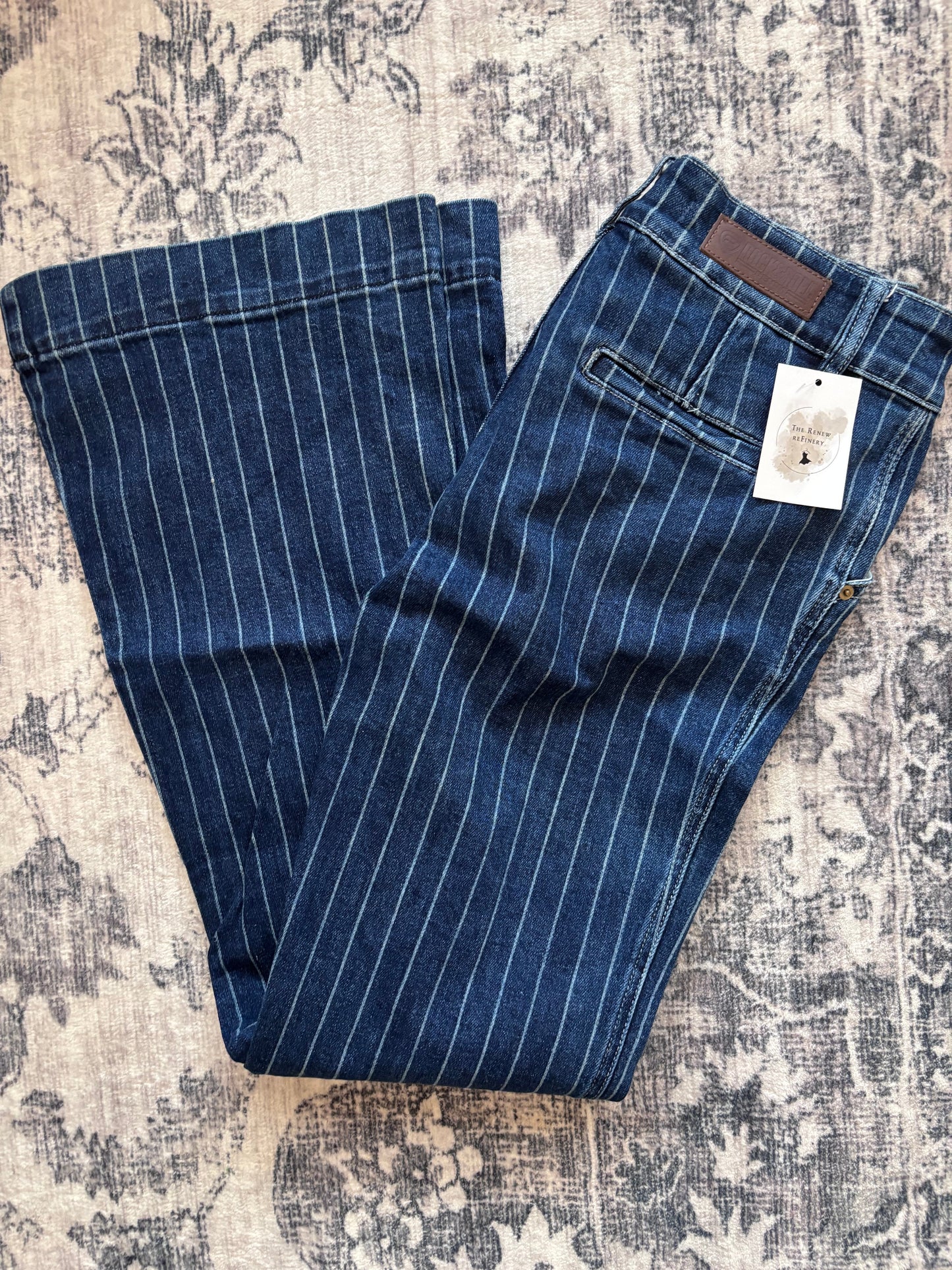 Rock Roll Cowgirl Striped Bootcut/ Flare Jeans  | Sz 28 (34" long)(F21O9)