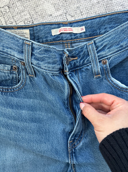 Levi's High Loose Taper Jeans Medium Blue-Wash | Sz 26 (mom jeans)