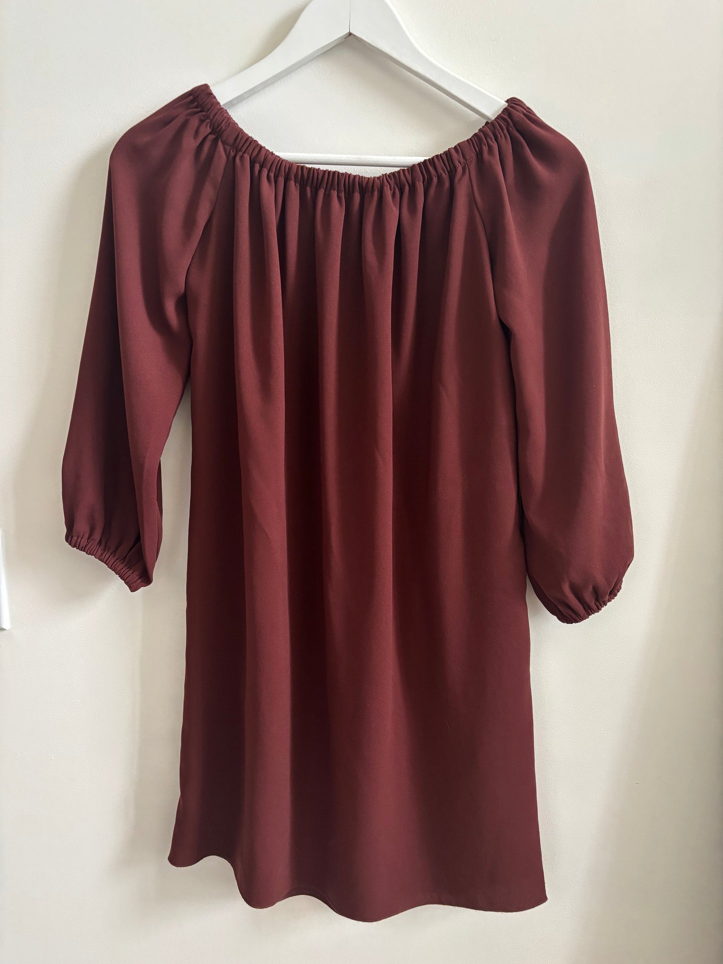 Wilfred/Aritzia Off Shoulder Duree Shift Dress | XS (Can fit a small)