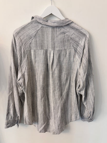 Gentle Fawn Linen Blend Button Down Top | Sz Medium