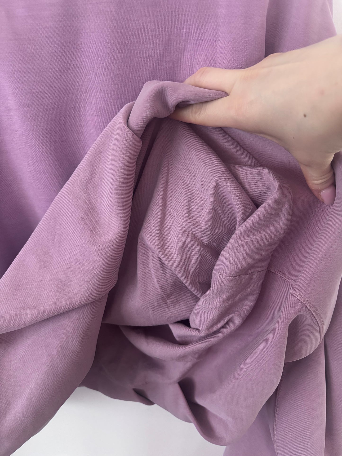 Lululemon Softstreme Voluminous-Sleeve Pullover (pants also listed) | Sz Large (F42A1)