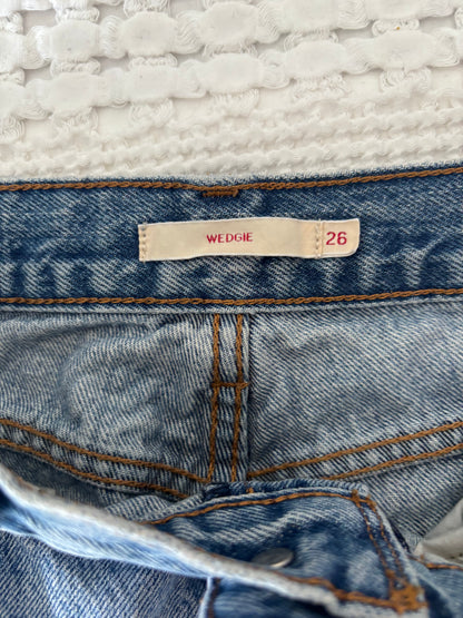 Levi's Wedgie Distressed Denim  | Sz 26 (may fit like 25) (M151S2)