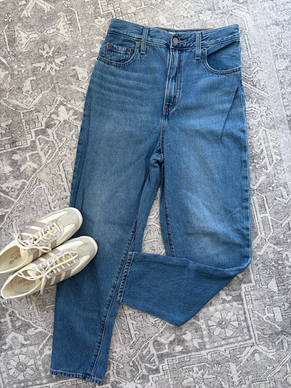 Levi's High Loose Taper Jeans Medium Blue-Wash | Sz 26 (mom jeans)