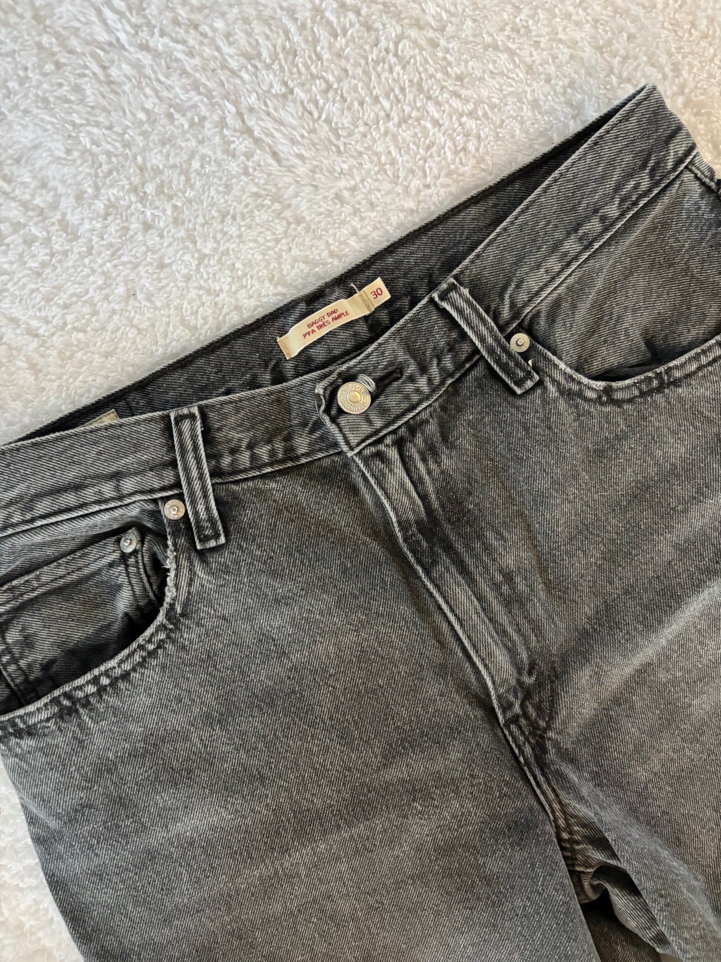 Levi's Baggy Dad Jeans in Grey | 30 (O114M17)