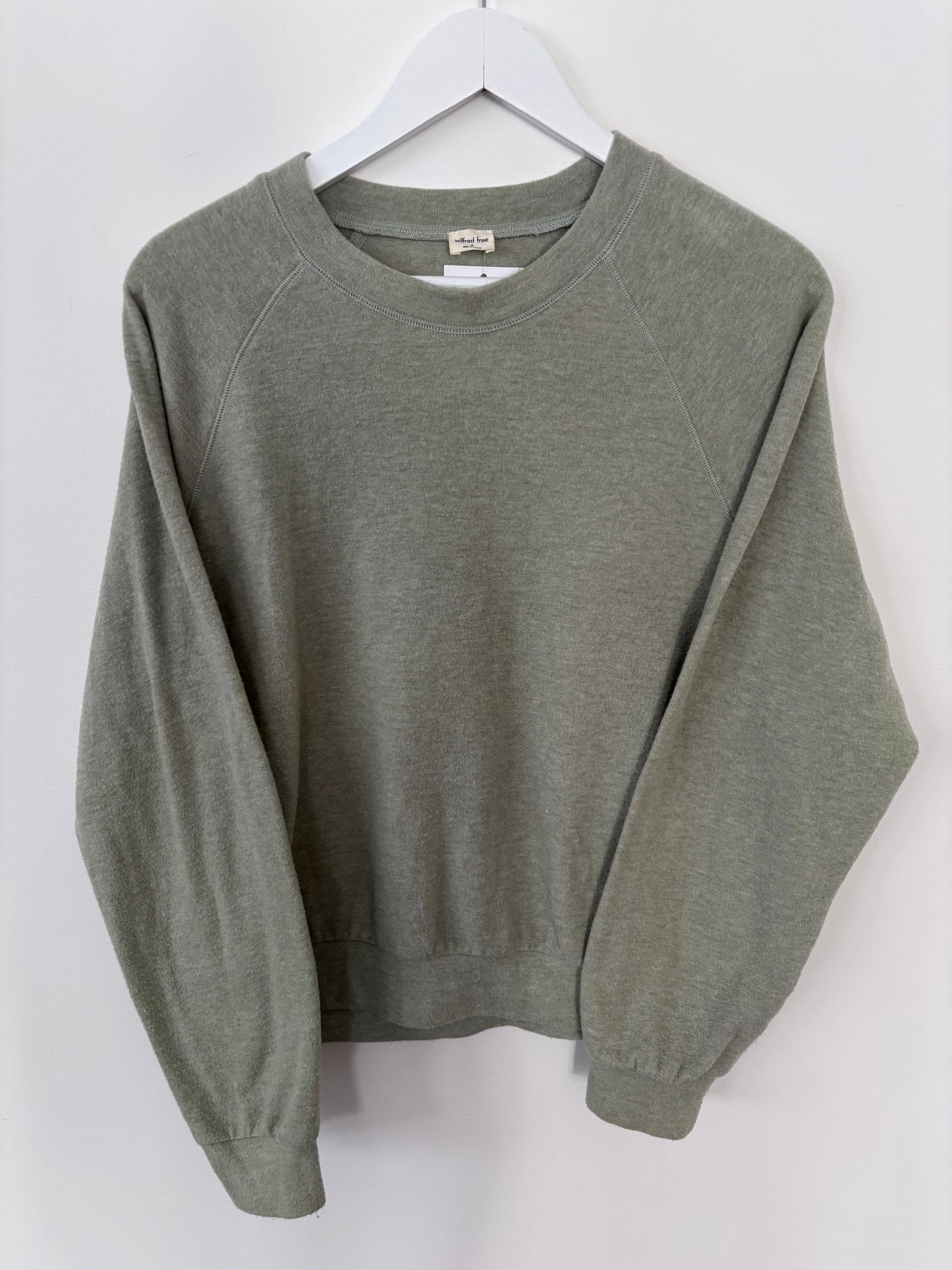 Wilfred Free / Aritzia Sage Green Soft Crewneck Sweater | Sz Medium (F34S6)