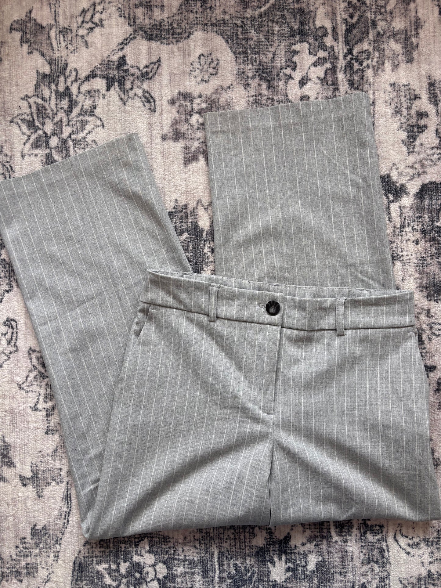 Rachel Zoe Soft Pinstripe Grey Pants | Sz 4