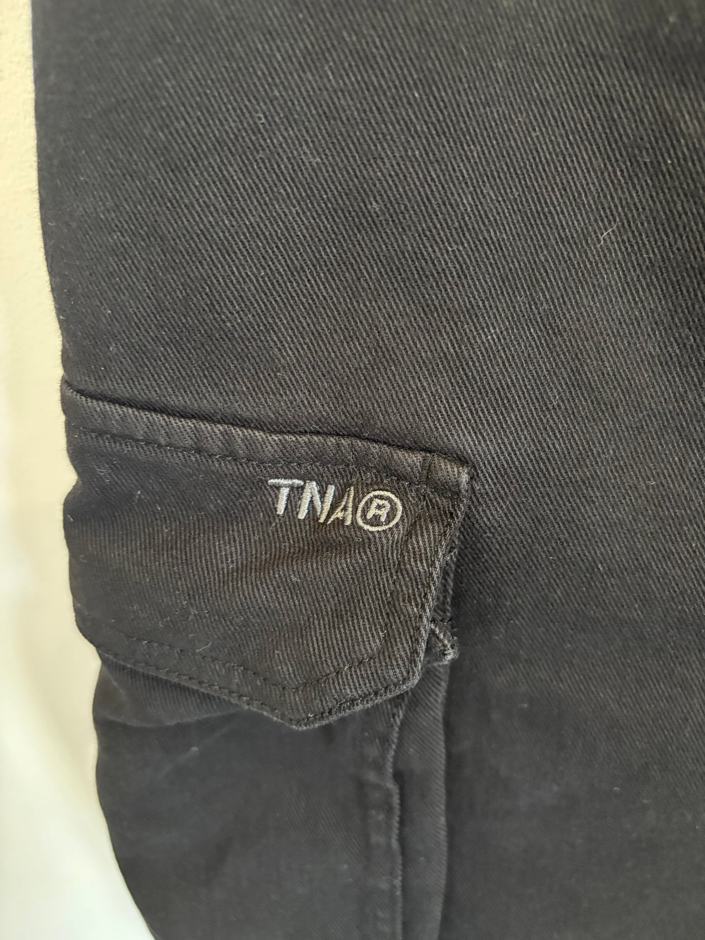 TNA Black Cargo Skirt | 4 (O37L4)