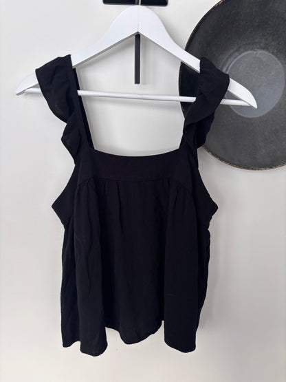 ICHI Ruffle Strap Black Top | Sz Medium (M10W3)