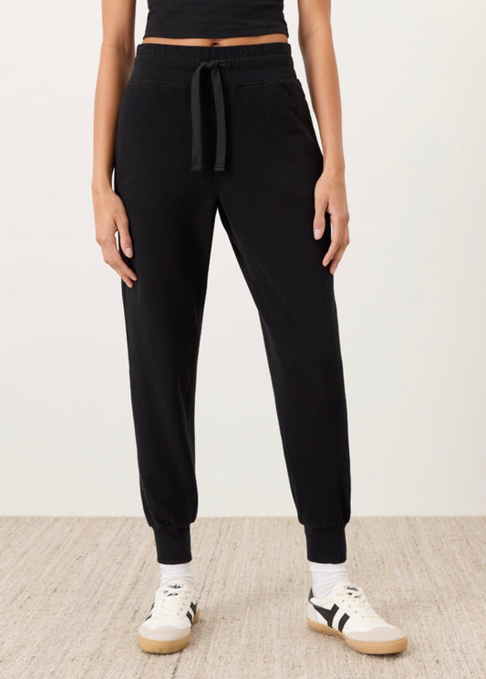 Pact Organic Cotton Cloudknit Joggers in Black | Sz Medium