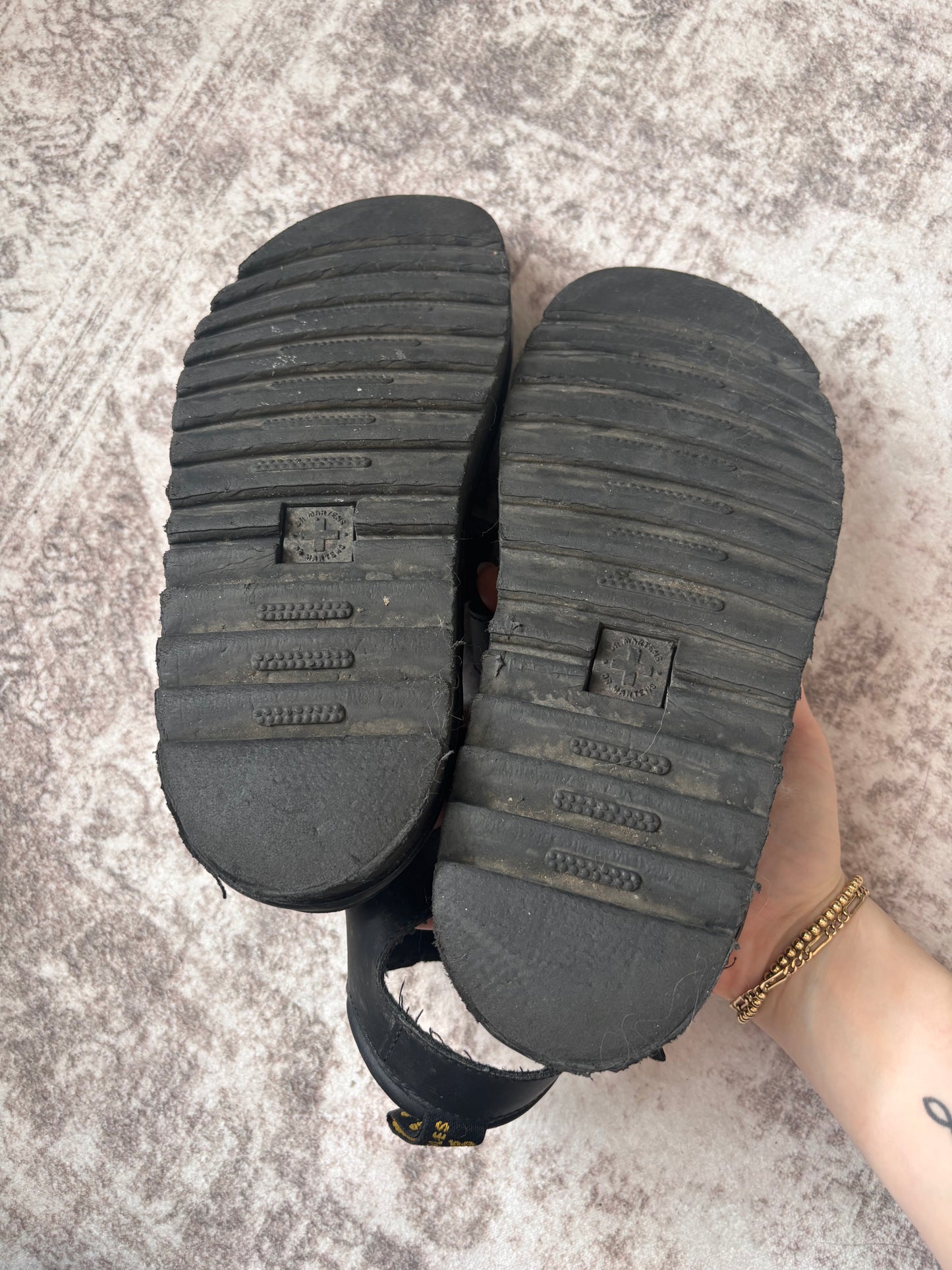 Womens Dr. Martens Blaire Sandal in Black | Sz 10