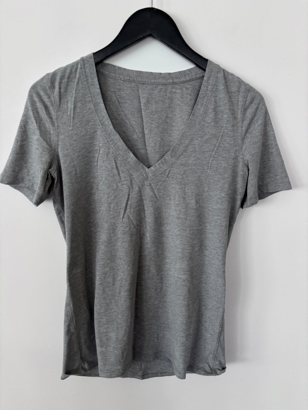 Lululemon Grey V-neck Love T Shirt | Sz 6 approx