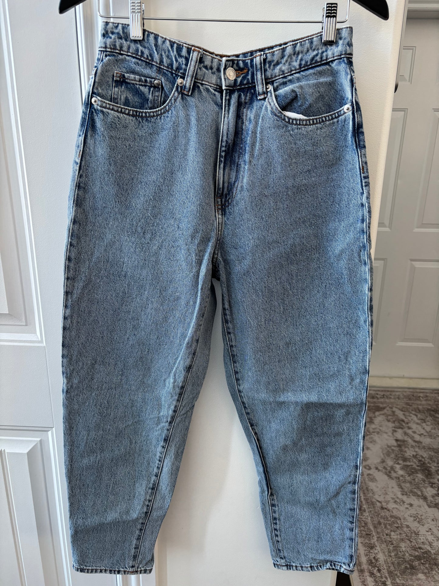 H&M &Denim Loose Ankle Mom Jeans | Sz 6 (J116BC5)