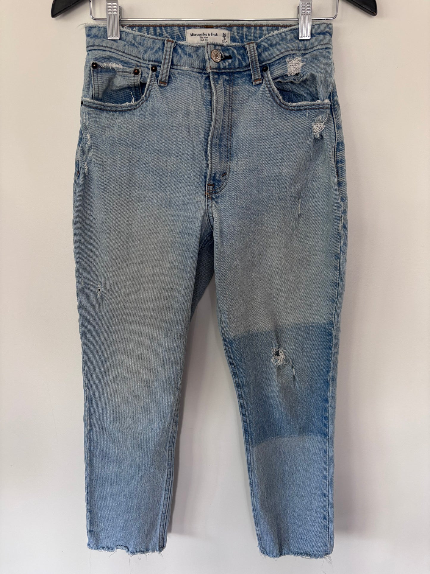 A&F The Mom High Rise Patch Denim (curve love) | Sz 26