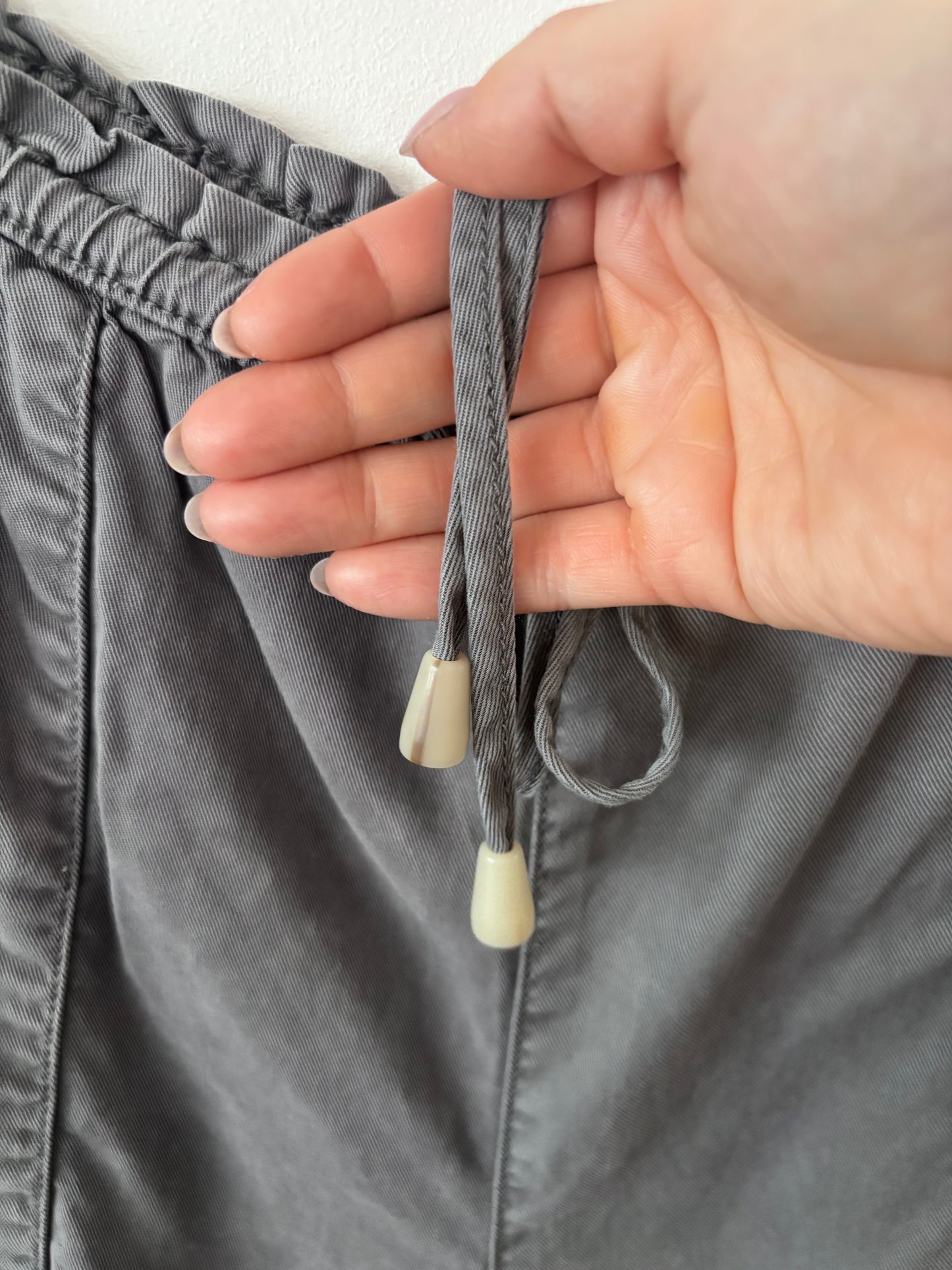 Joie Grey Lyocell Drawstring Pants | Medium
