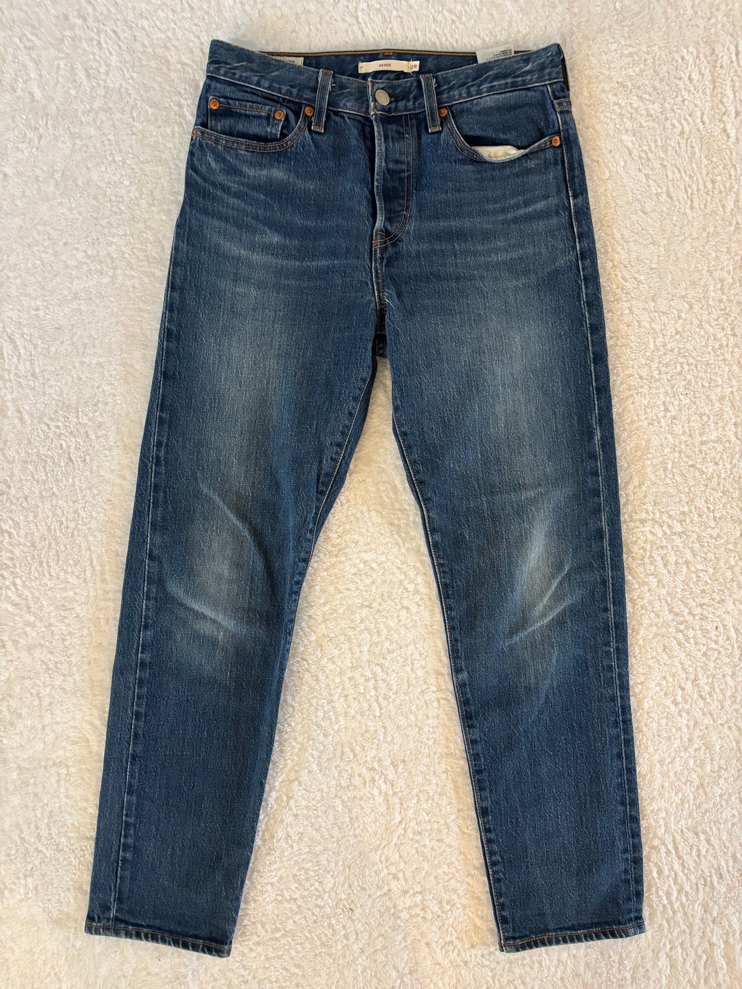 Levi's Wedgie Denim | 28 (1% elastane) (O134C1)