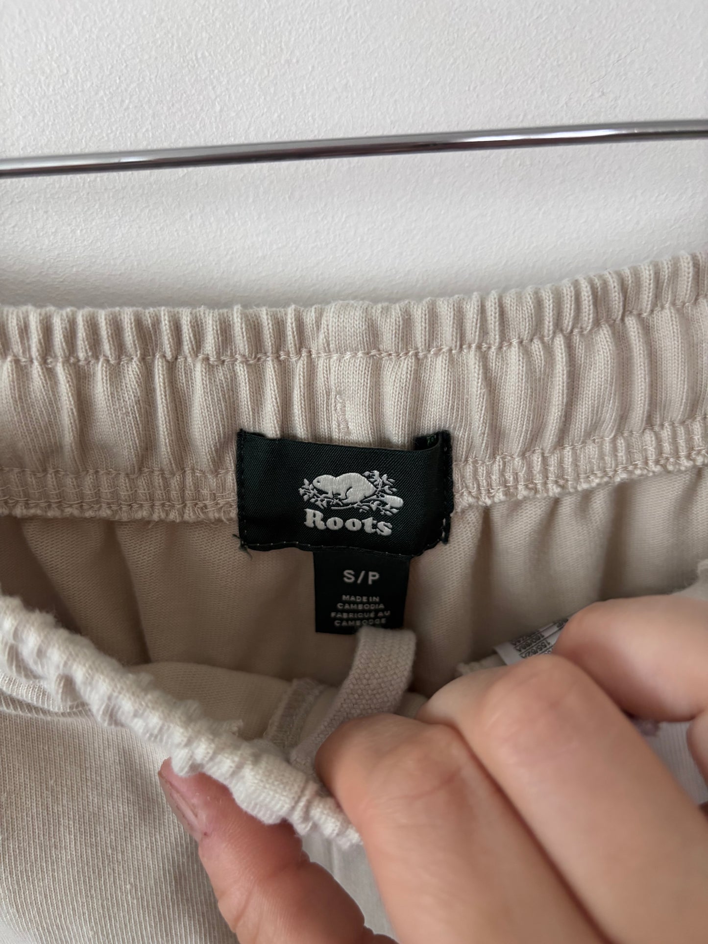 Roots Neutral Beige Sweat Shorts | Sz Small (matching top)