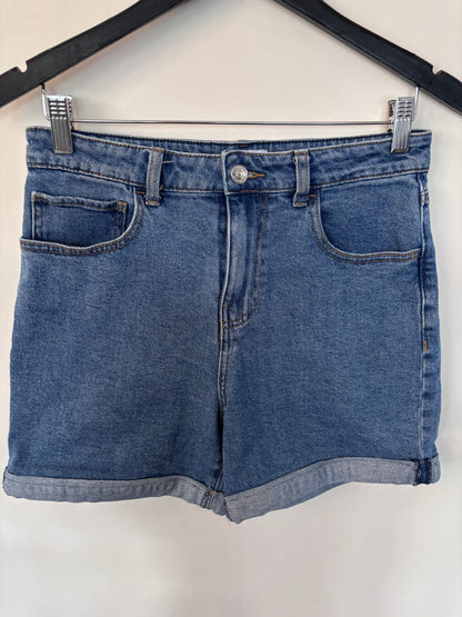 Steve Madden Cuffed Shorts | Sz Small (approx size 27 fit)