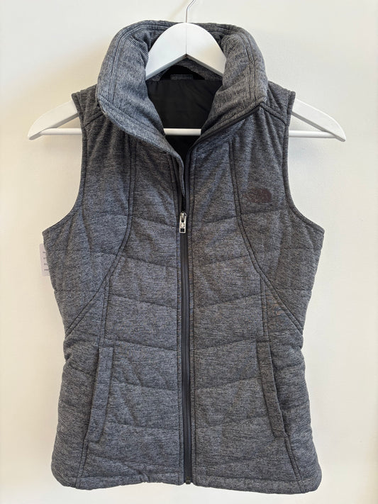 The North Face Charcoal Pseudio Vest | XS (O60M10)