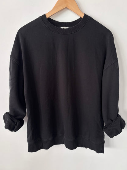 H&M Basic Black Crewneck Sweatshirt | Sz Medium