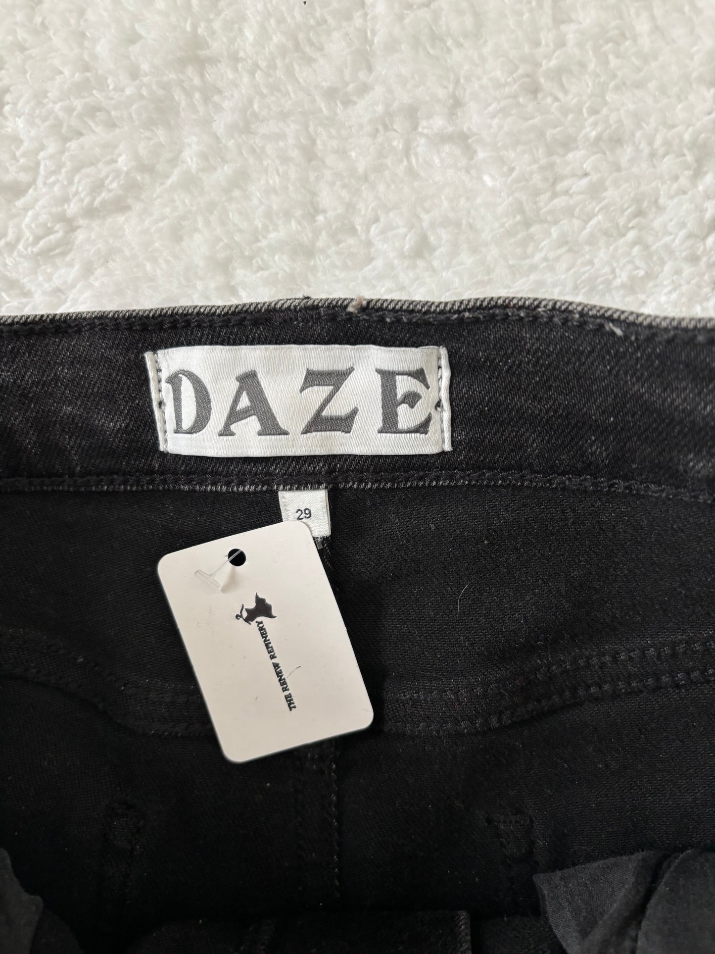 Daze Denim Sundaze High Rise Straight Black Wash | 29 (O77G1)