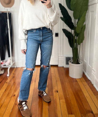 A&F 90s Straight Ultra High Rise Jeans (distressed) | Sz 29 (J57L9)