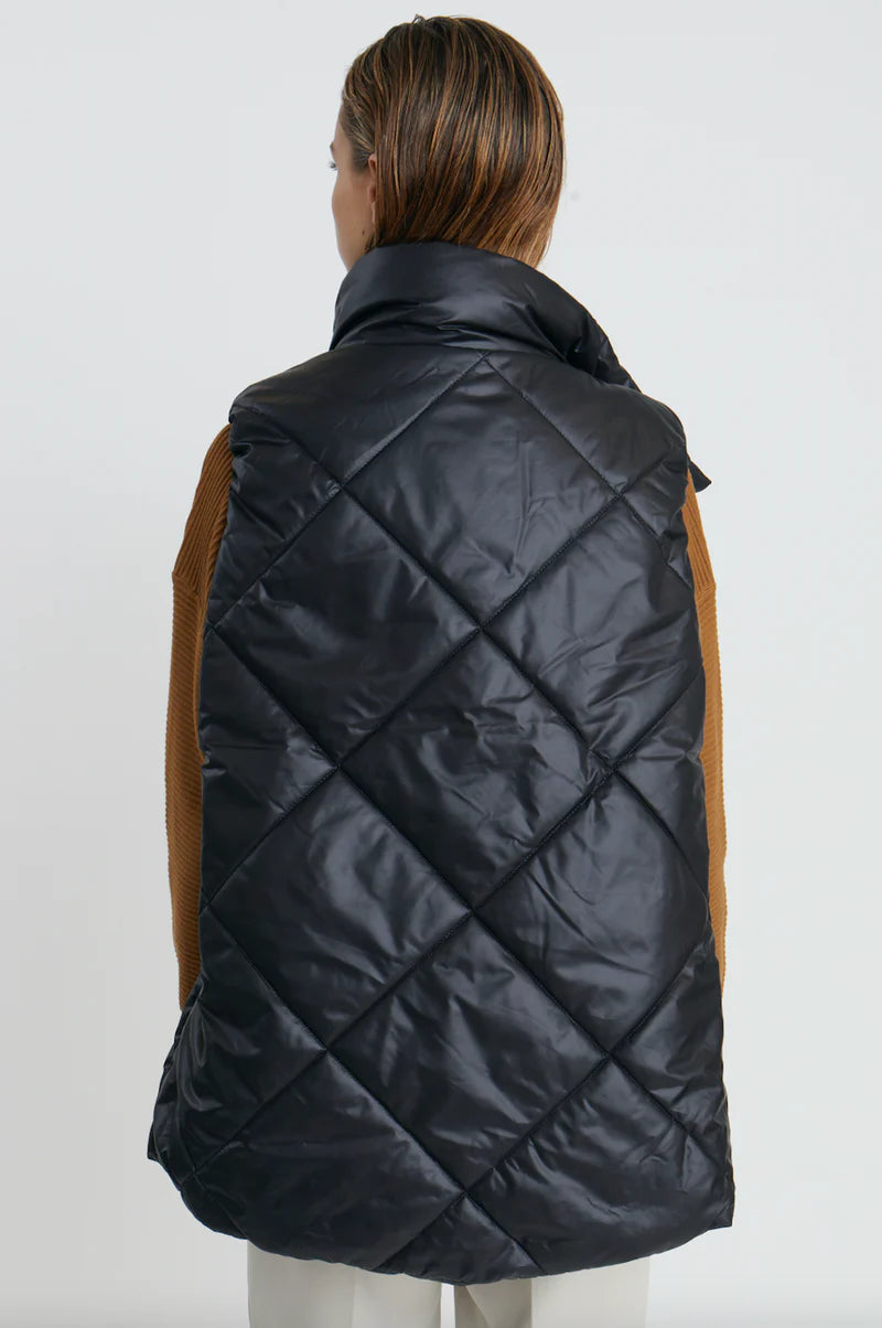 Deluc Black Pinkflo Puffer Gilet | Sz Small (oversized)(AG1)