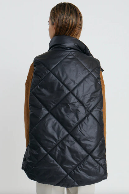 Deluc Black Pinkflo Puffer Gilet | Sz Small (oversized)(AG1)