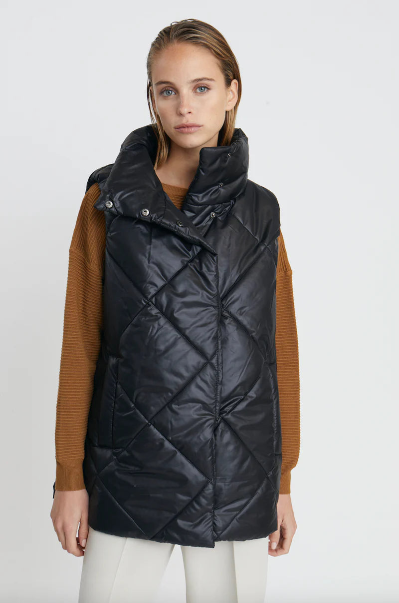 Deluc Black Pinkflo Puffer Gilet | Sz Small (oversized)(AG1)