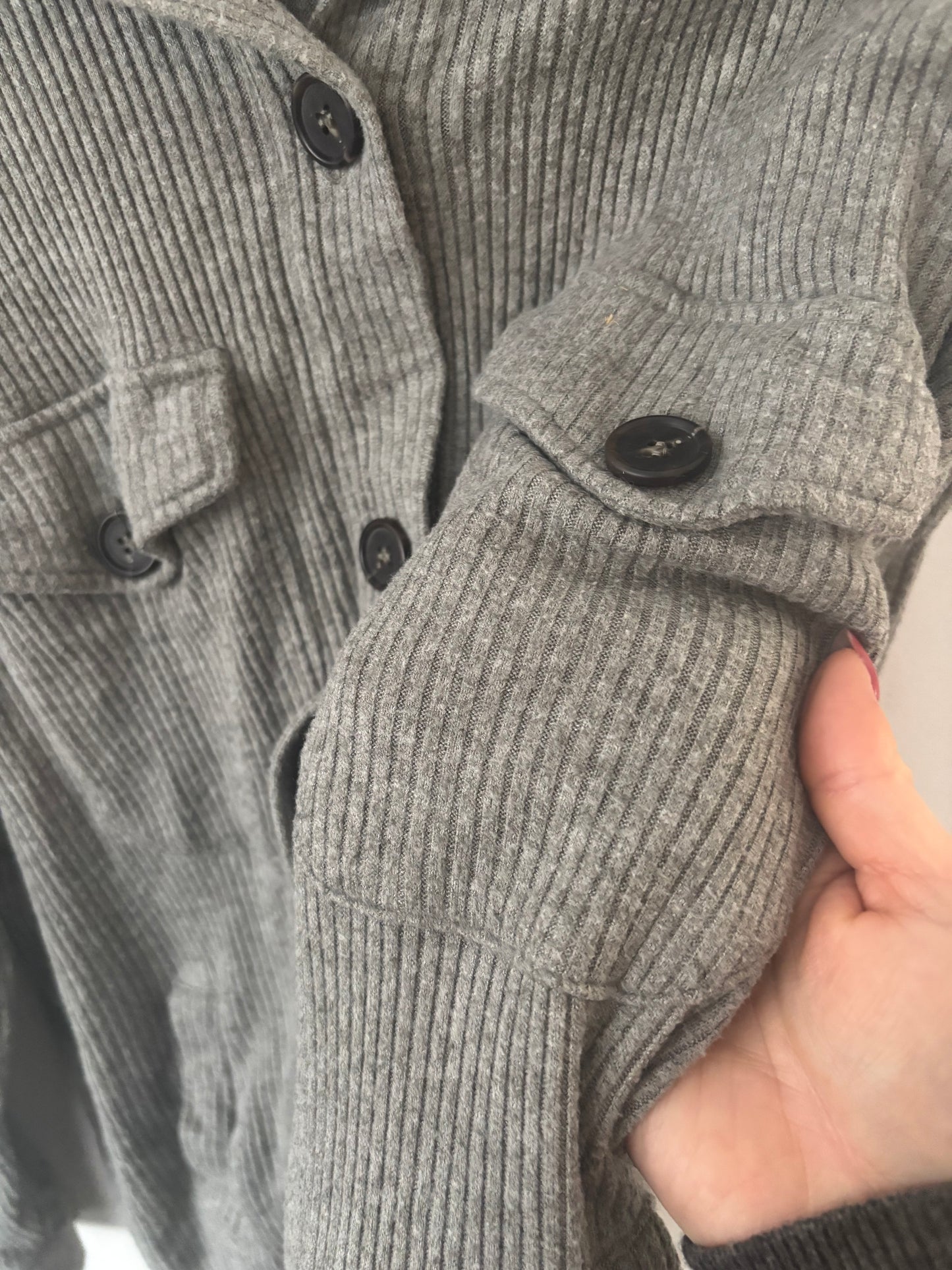 Zenana Grey Lightweight Shirt Jacket | Sz Medium (J84B8)