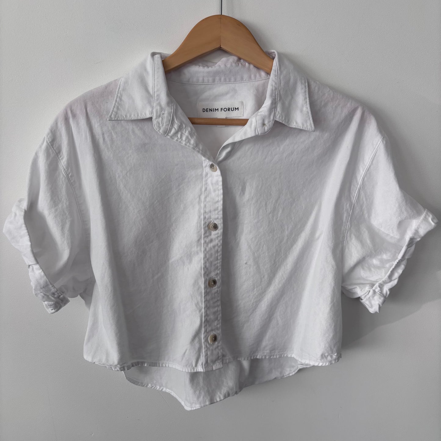 Denim Forum / Aritzia White Cropped Jane Shirt | Sz Medium