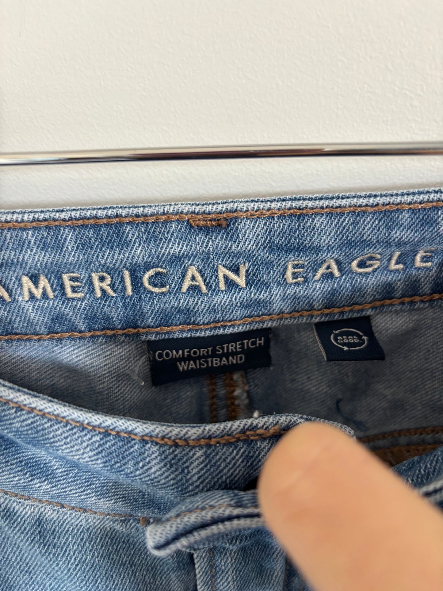 AE Comfort Stretch Distressed | Sz 6 Short (OC02D2)