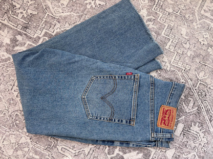 Levi's High Rise Flared Crop Jeans | Sz 31