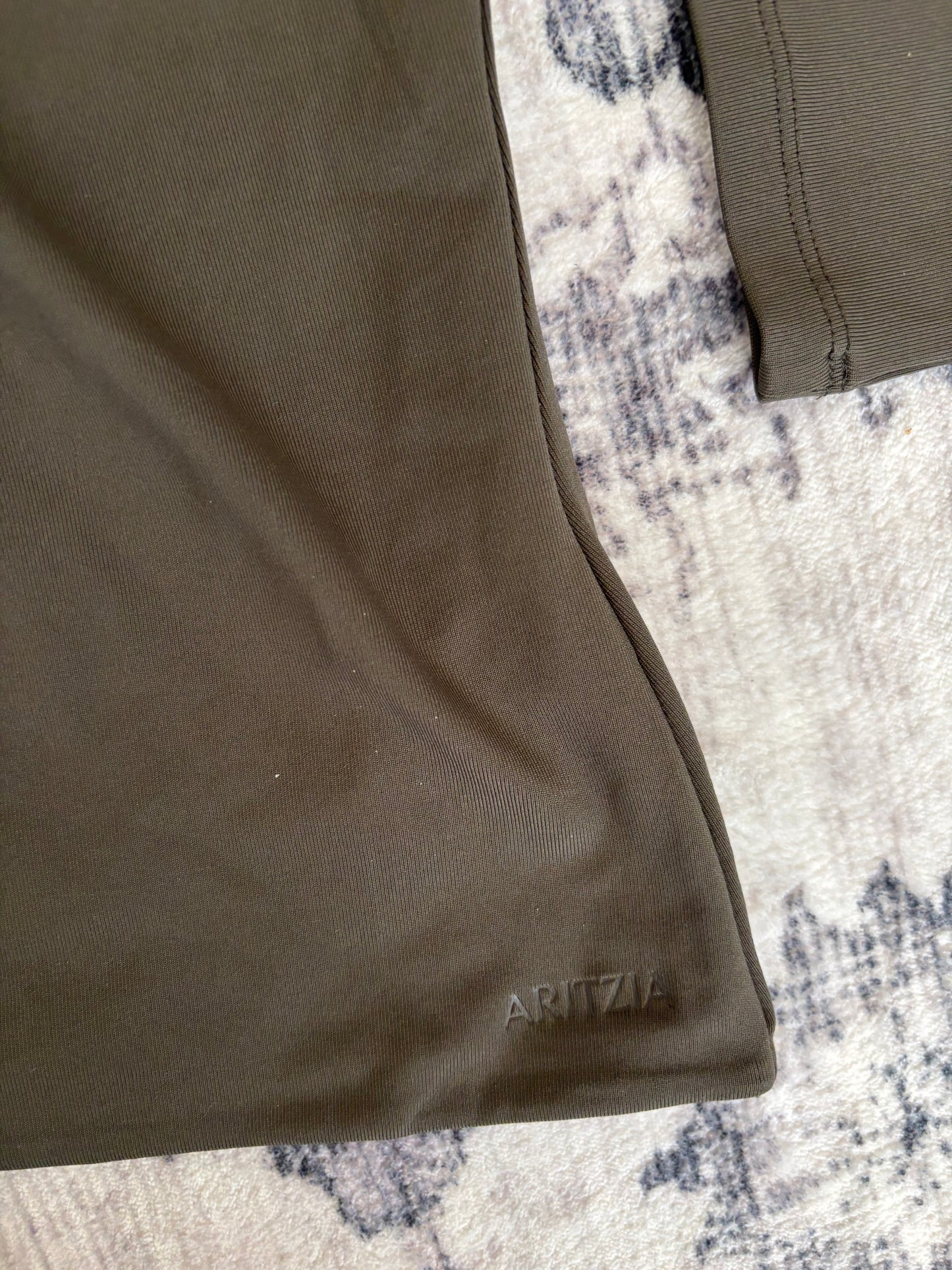 Aritzia NWT Contour Malvina Long Sleeve Top | Sz Small