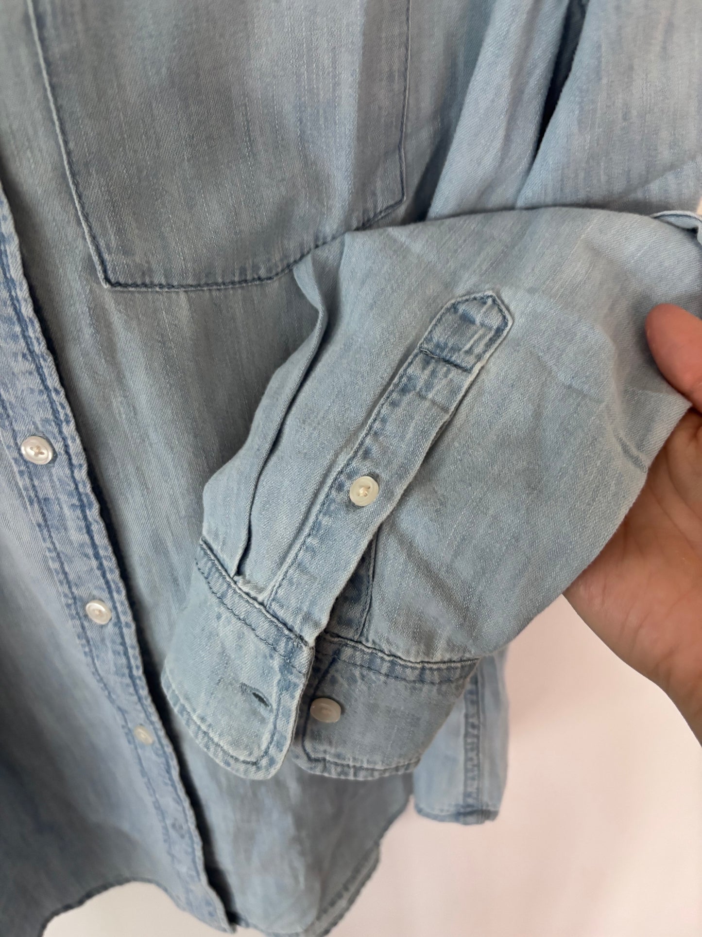 Gap Chambray the Perfect Shirt Button Down | Sz Small