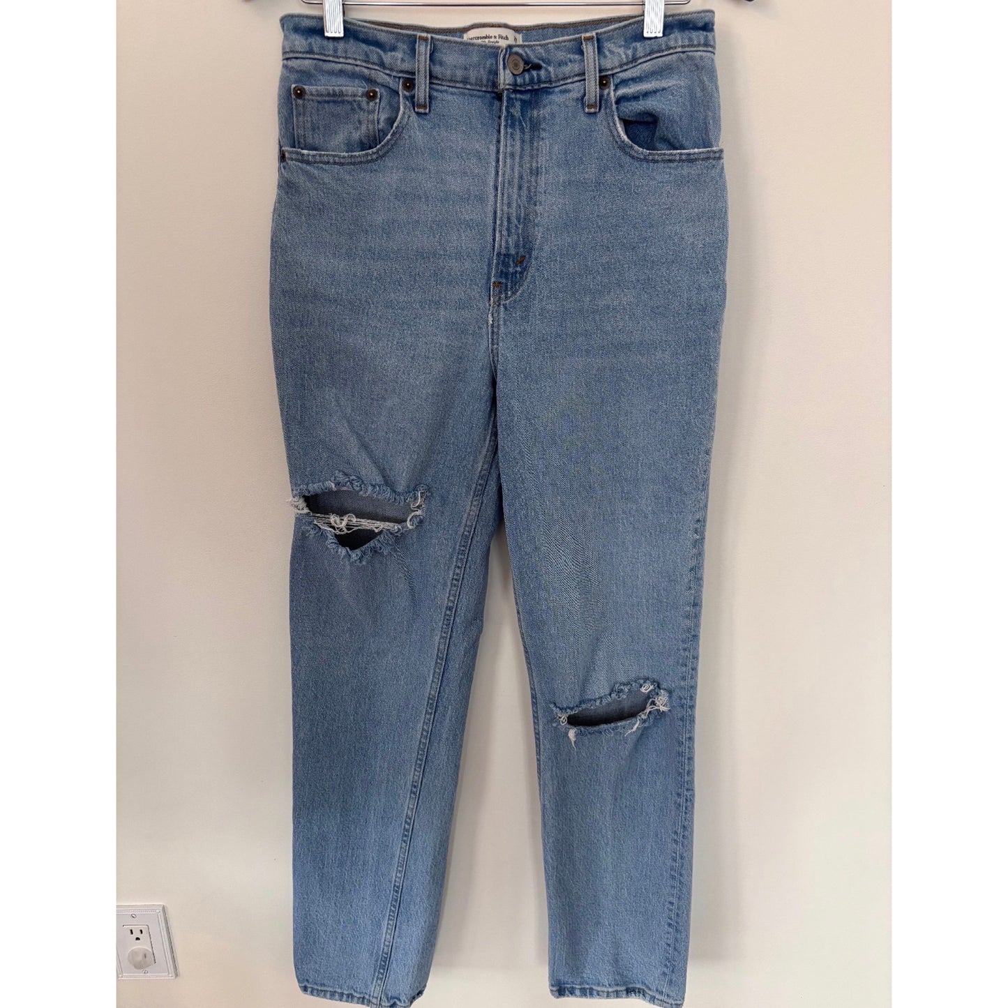 Abercrombie 90s Straight Ultra High Rise Jeans (distressed) | Sz 29 (J57L9)
