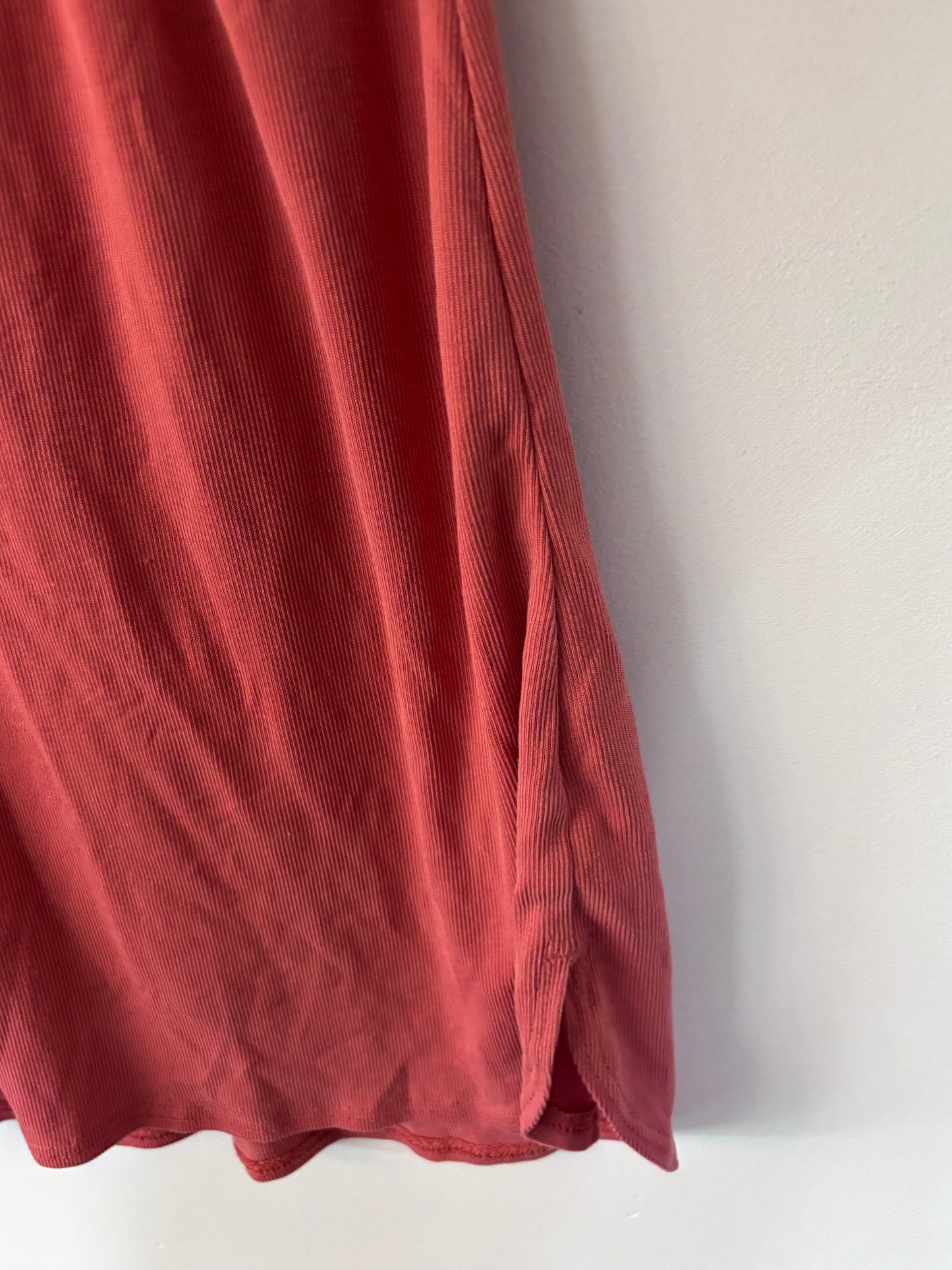Gentle Fawn Ribbed Tank in Brick Red | Sz Medium