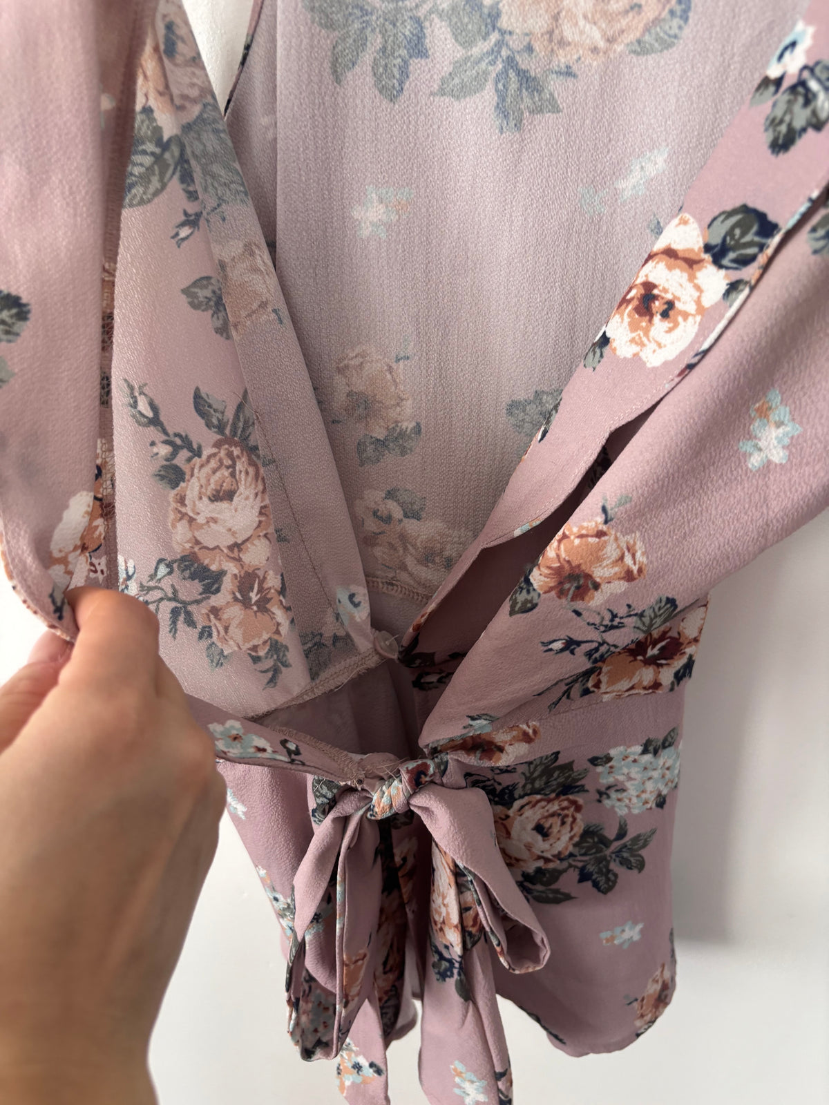 California Moonrise Floral Patterned Wrap Top | Sz Large