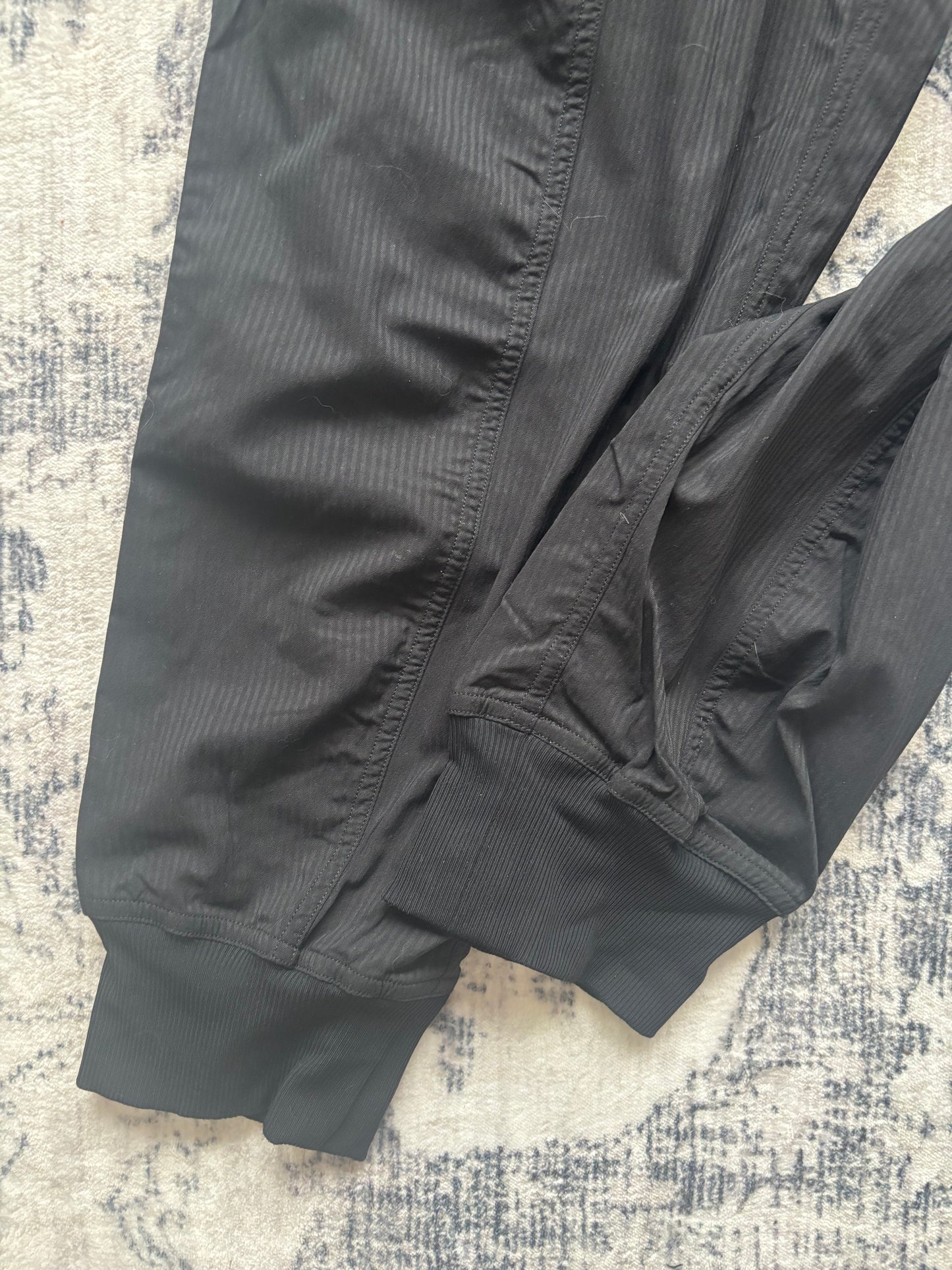 Lululemon Dance Studio Relaxed-Fit Mid-Rise Cargo Jogger| Medium (D019C8)