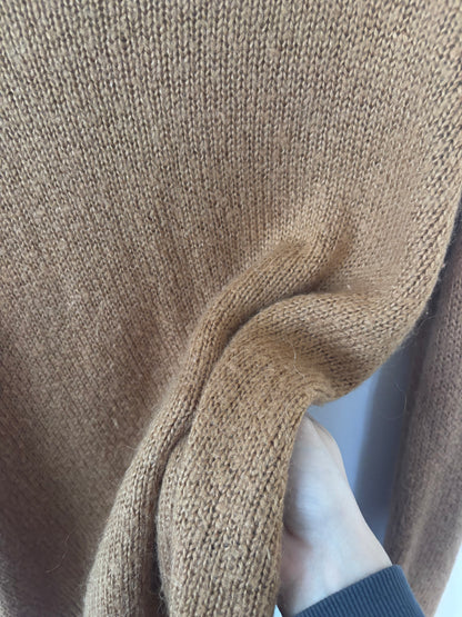 H&M Camel Soft Lightweight Crewneck | Sz Medium