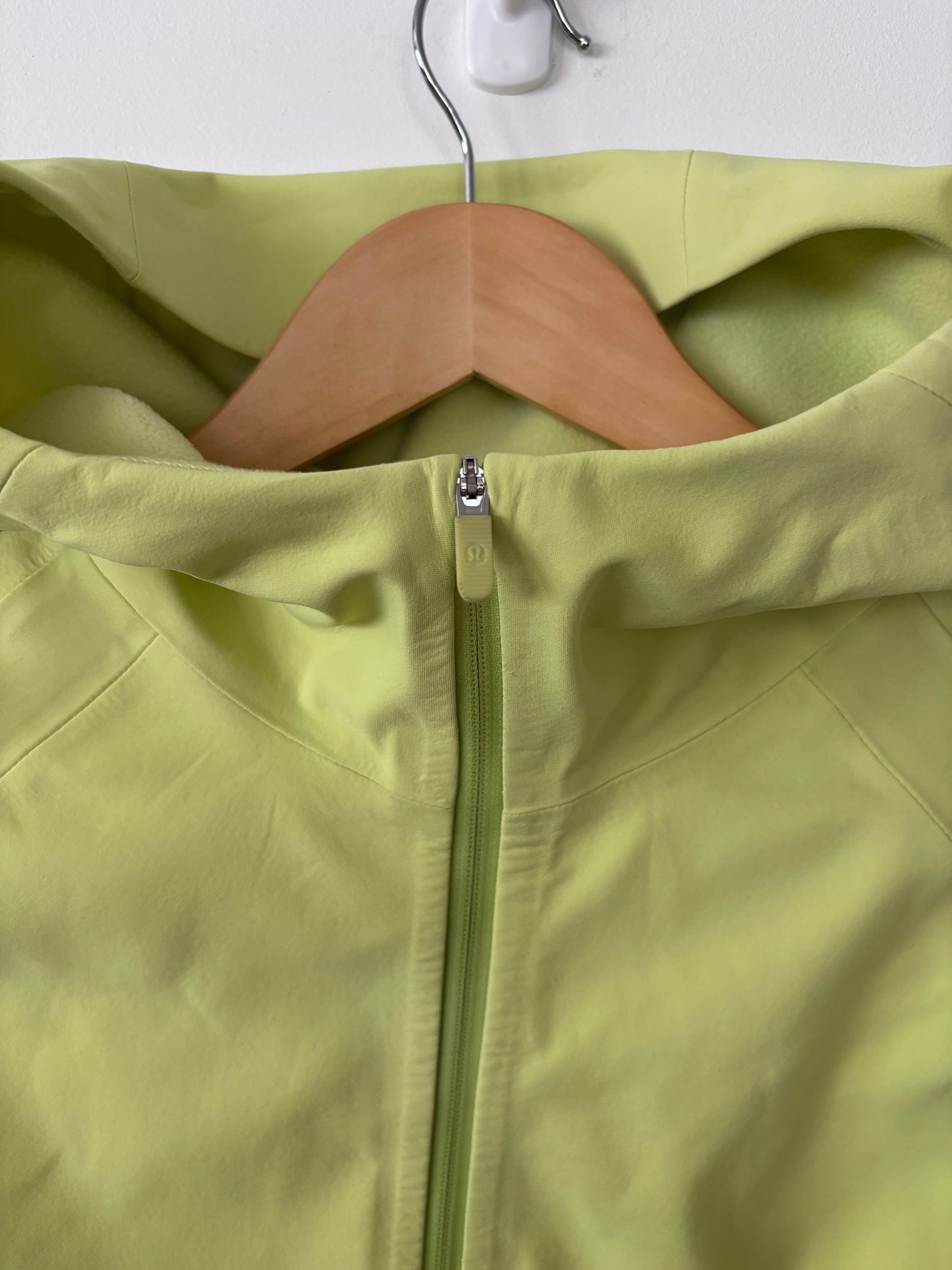 Lululemon Cross Chill Jacket *RepelShell Electric Lemon | Sz 8