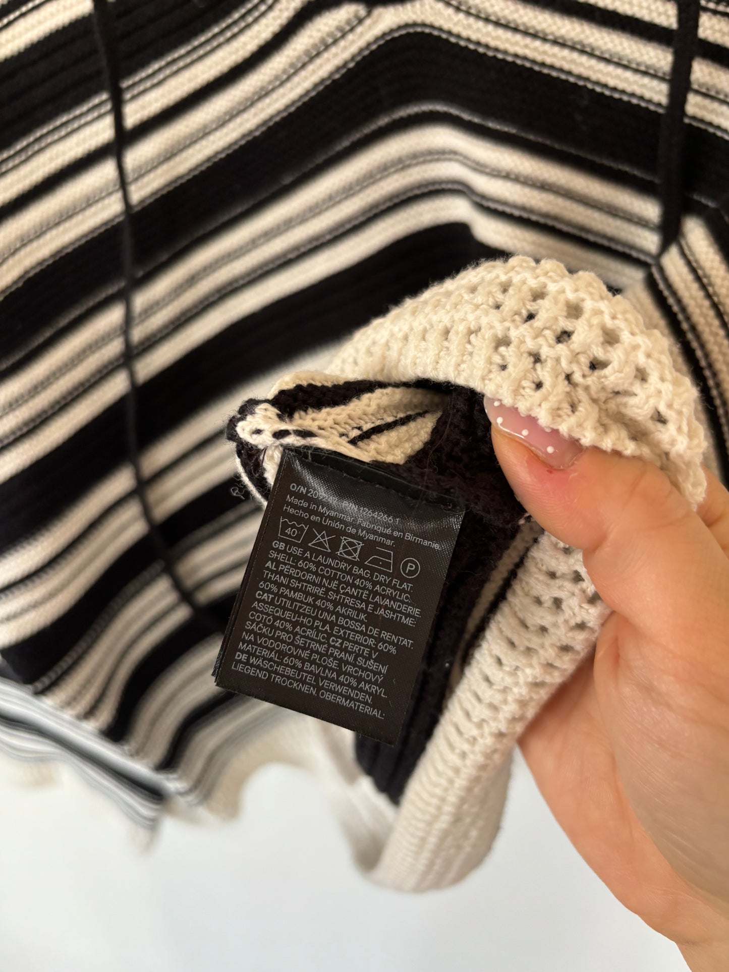 H&M Purl-Knit Sweater with Collar (Back/white) | Large (N76N19)