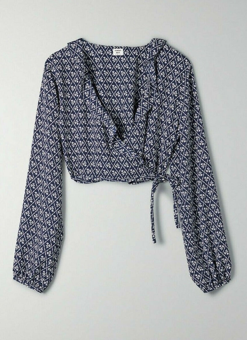 Aritzia / Sunday Best Gigi Blouse Ruffle Wrap Top | XXS (fits big) (N248A22)