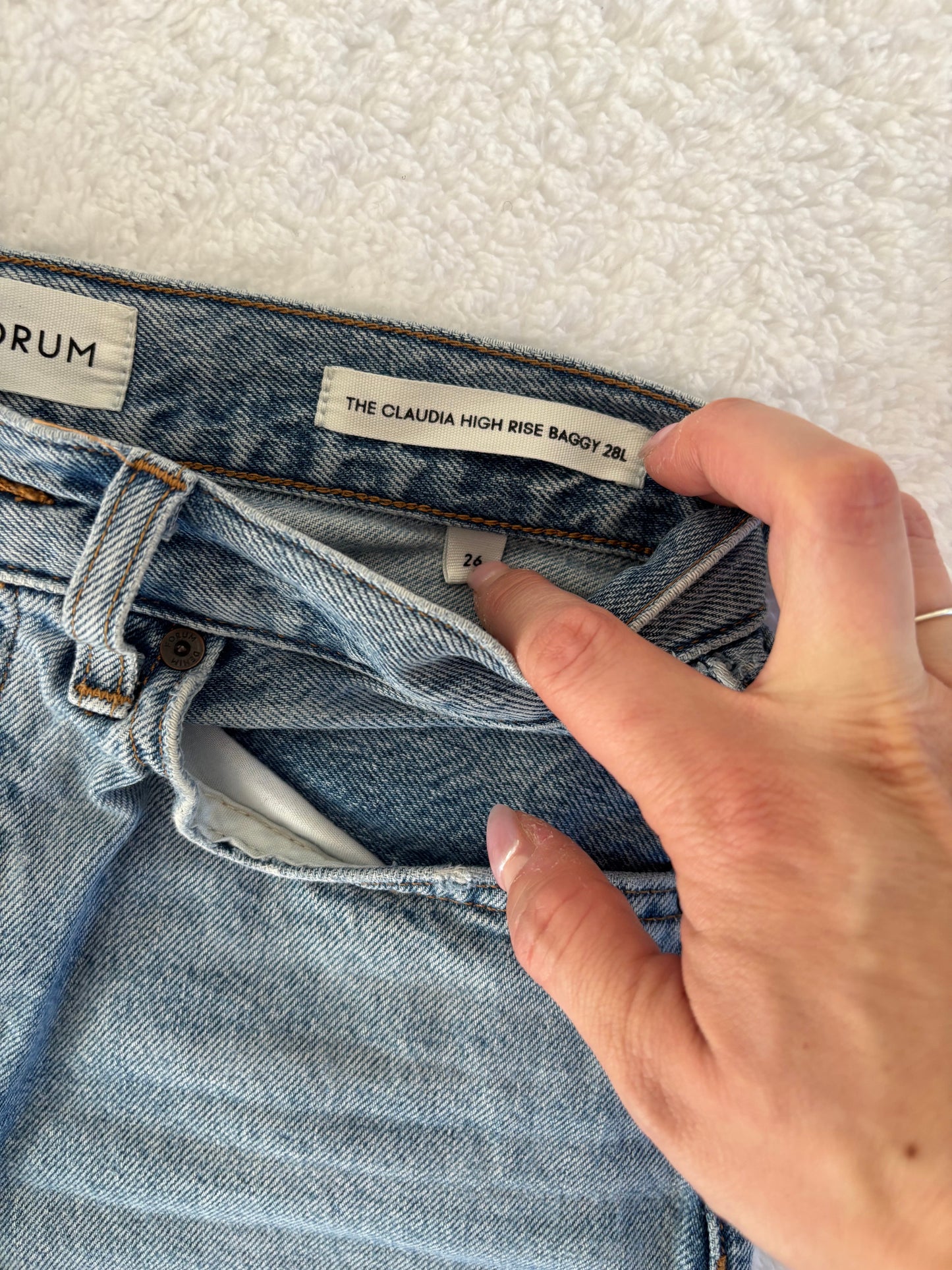 Denim Forum Claudia High Rise Baggy Denim | 26 (loose fitting, could fit sz 27)