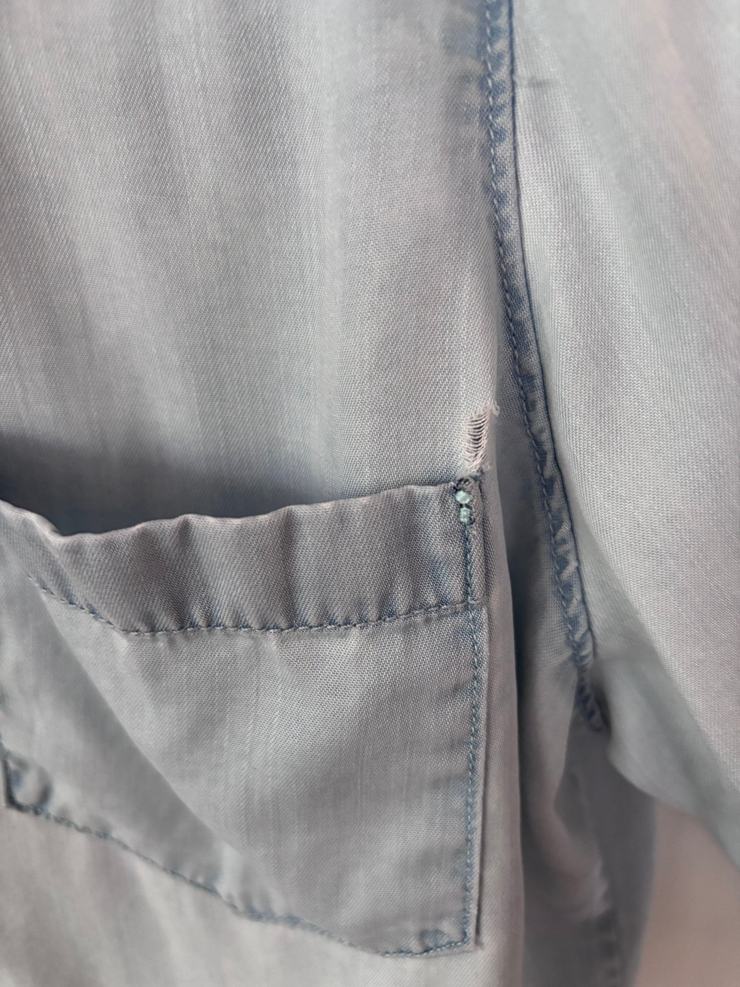 Guess Tencel Light Blue Button Down Top | Sz Large