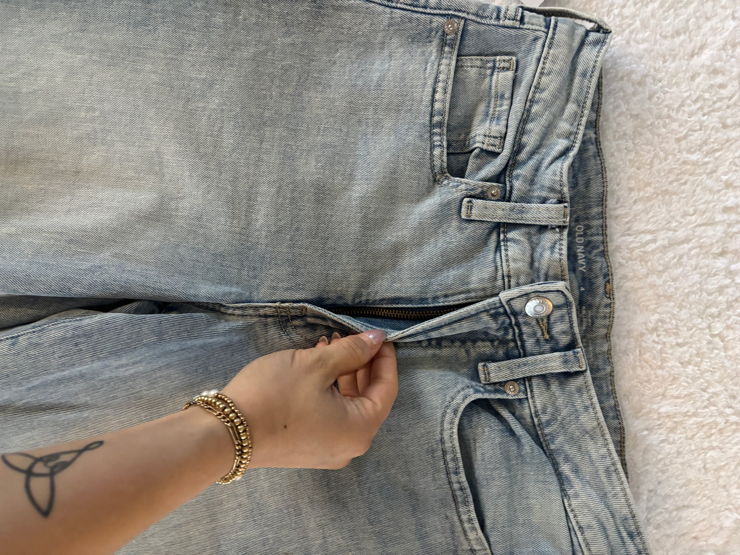 Old Navy High-Waisted OG Loose Jeans | 4 (O113C1)