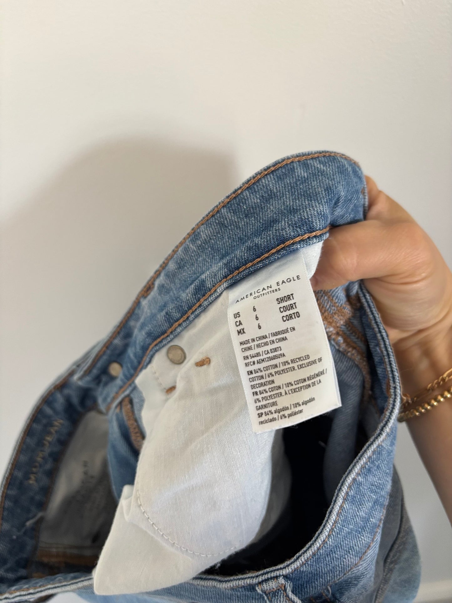 AE Comfort Stretch Distressed | Sz 6 Short (OC02D2)