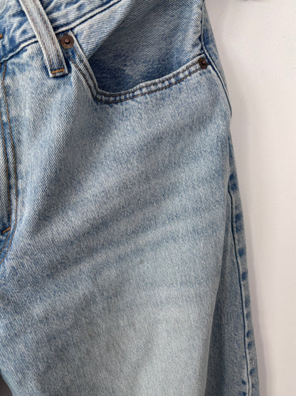 Levi's Light-wash Straight/Loose Jeans | Sz 28