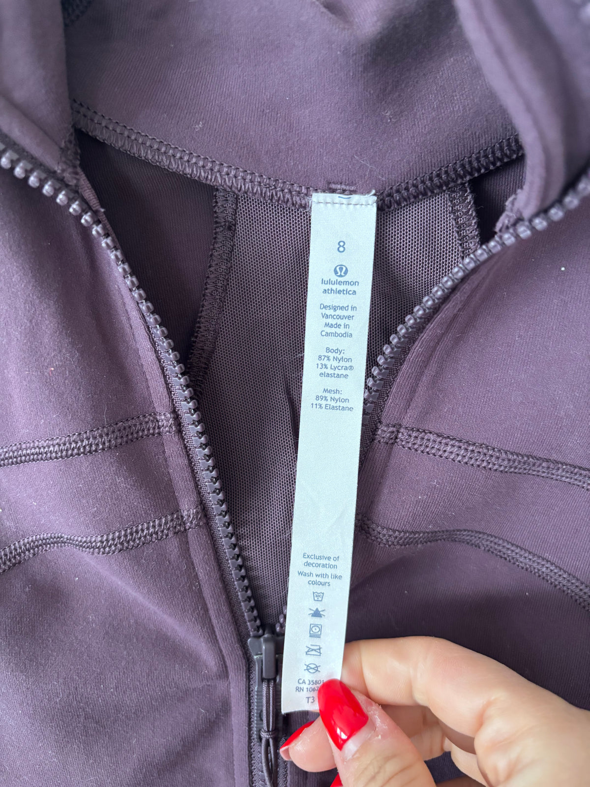 Lululemon Define Jacket in Black Cherry | Sz 8