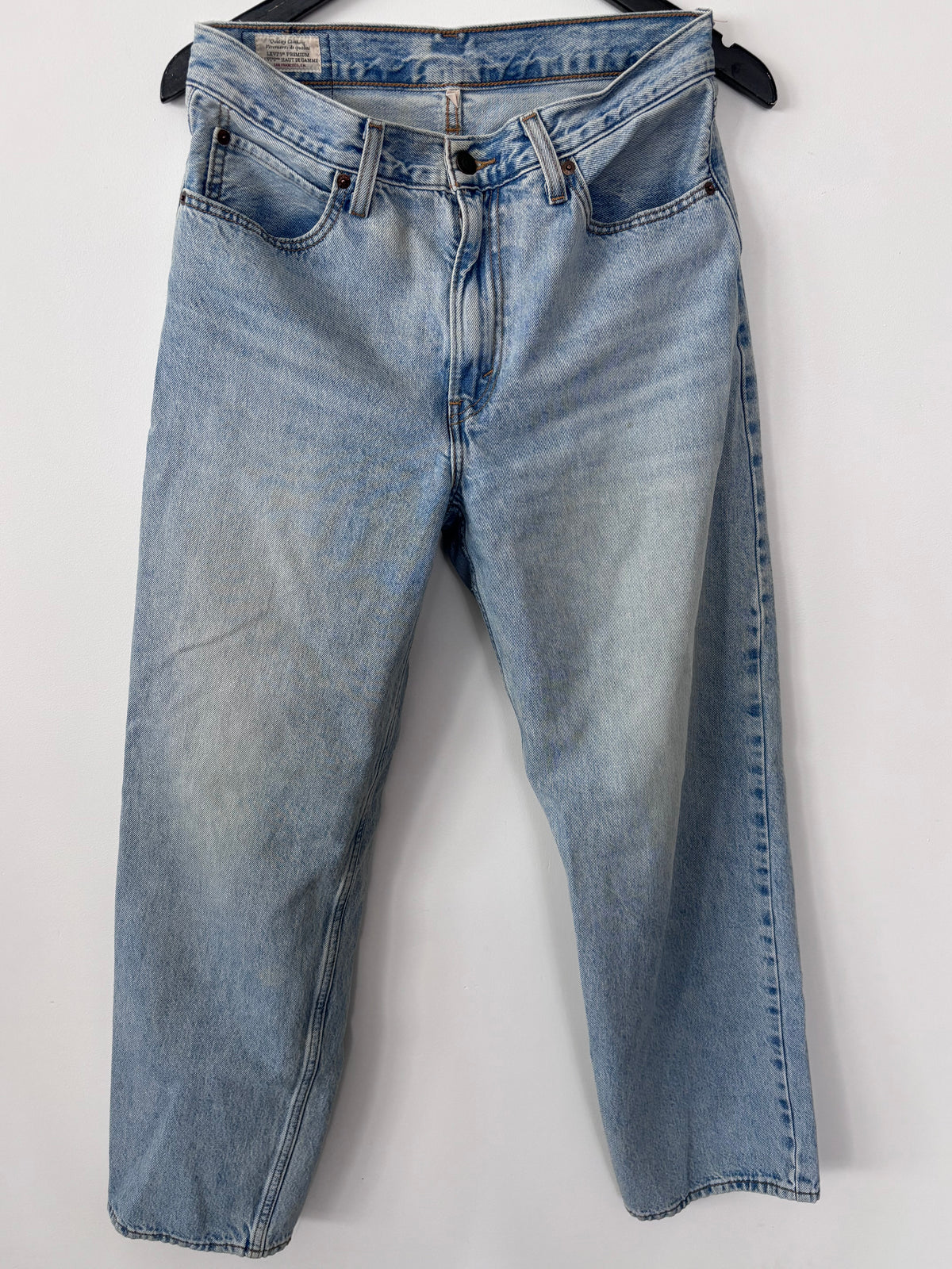Levi's Light-wash Straight/Loose Jeans | Sz 28